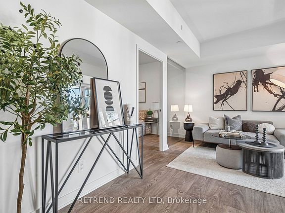 2nd image of 543 Richmond St W #1021