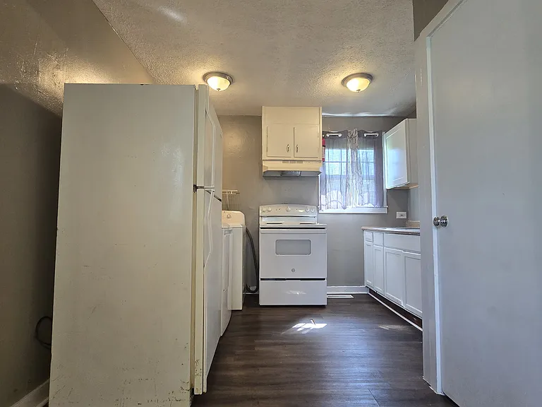 298 S Benedict Ave #2 — Photo 5