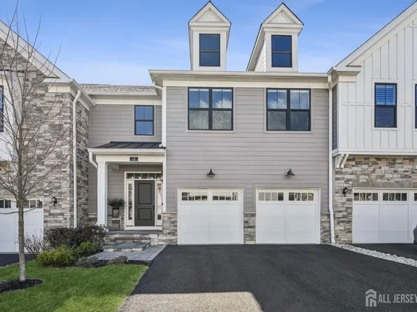 14 Chelsea Rd, Warren, NJ 07059