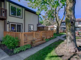 1739 Raintree Ct, Sycamore, IL 60178