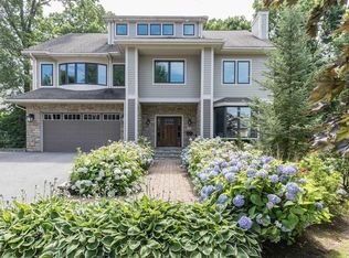 45 Village Cir, Newton, MA 02459