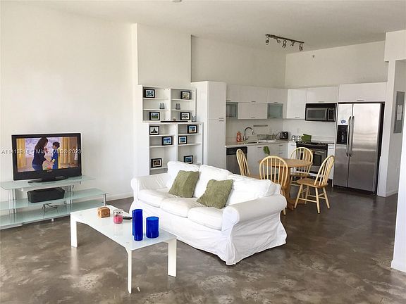 2nd image of 133 NE 2nd Ave APT 2205