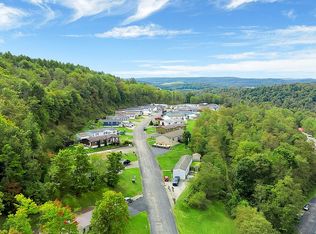 5 High View Dr, Donegal, PA 15628