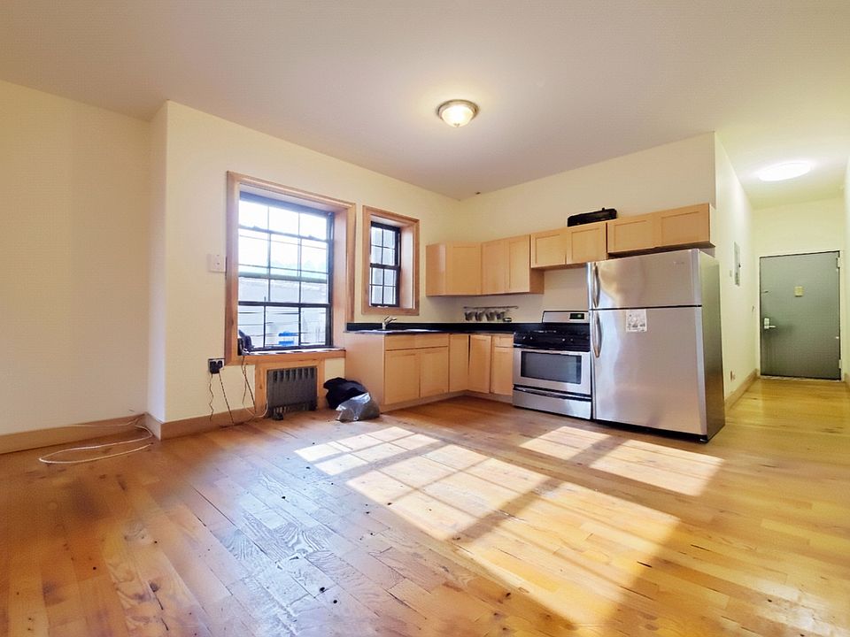 1st image of 1140 Saint Johns Pl APT 21