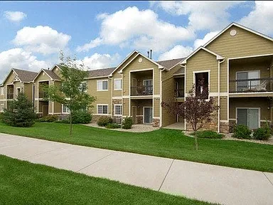 Reserve at Centerra Apartment Townhomes