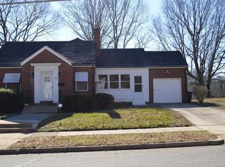 532 E Front St, Statesville, NC 28677
