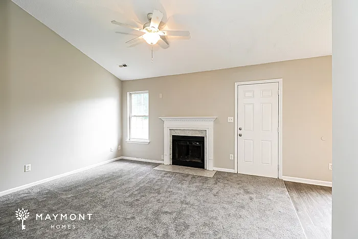 3 bed, 2.0 bath, 1038 sqft, $1,695 — Photo 3