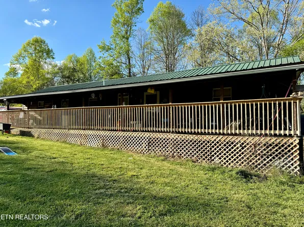 175 Woodfield Ln, La Follette, TN 37766