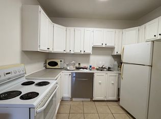 890 Home St, Winnipeg, MB R3E2C8