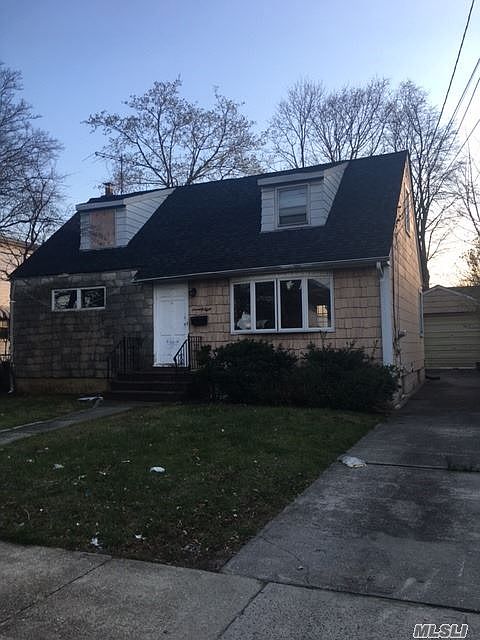 1st image of 78 Gilroy Ave
