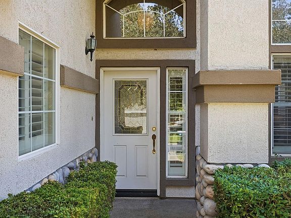 3rd image of 5216 Wyndham Oak Ln