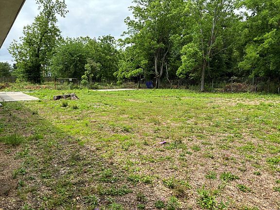 4th image of 3710 Nelson Rd