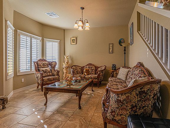 3rd image of 959 Selway River Pl