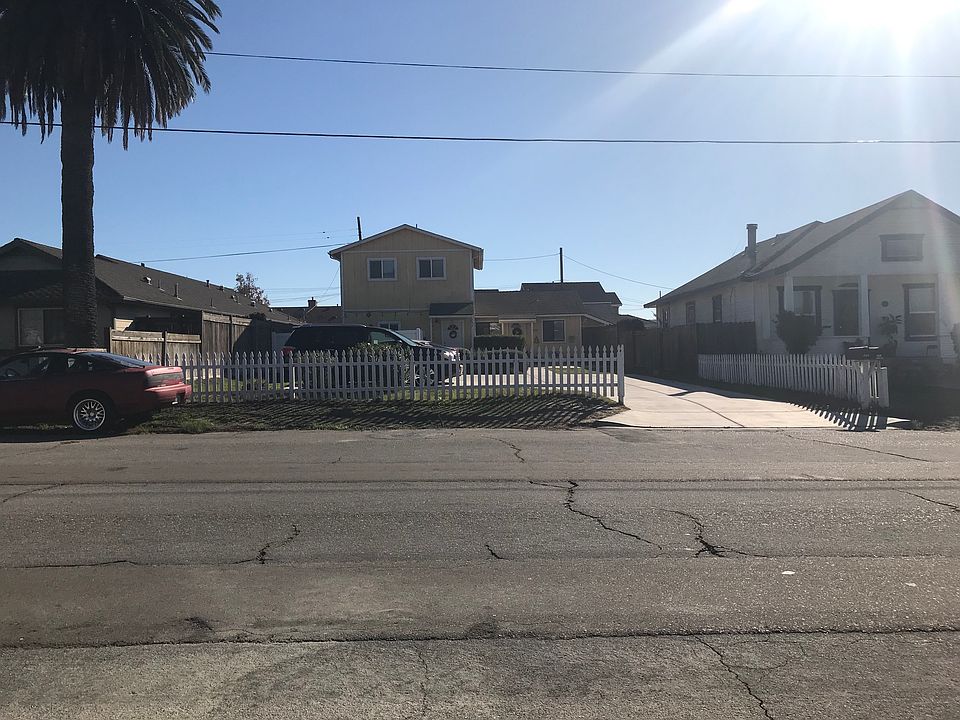 2nd image of 210 Pinal Ave