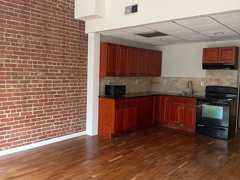 197 Main St #1A — Photo 11