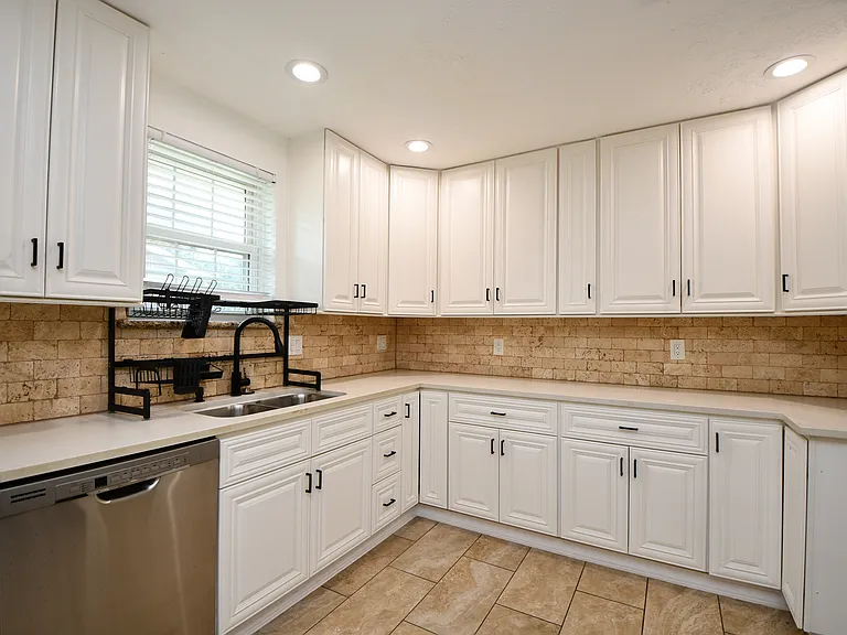 5951 Beaudry Dr — Photo 24