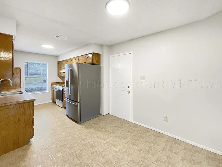 841 S Atkerson Ln — Photo 31