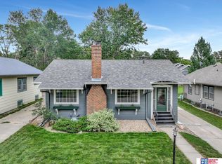 924 Elmwood Ave, Lincoln, NE 68510