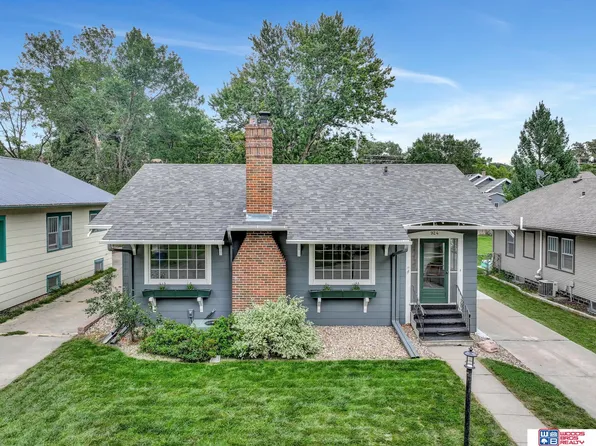 924 Elmwood Ave, Lincoln, NE 68510