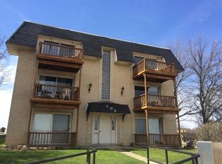102 Glen Ellyn Rd APT 2N, Bloomingdale, IL 60108