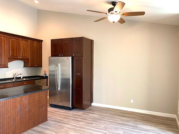 2nd image of 615 S Prospect Ave Unit 201
