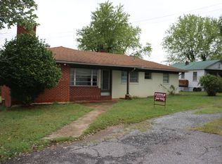 565 Rector St, Hudson, NC 28638