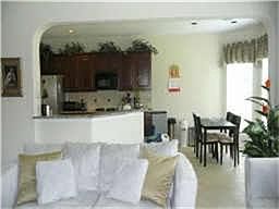Open Kitchen to the living area and breakfast