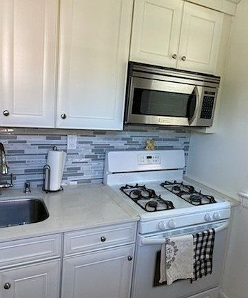 3rd image of 7102 260th St