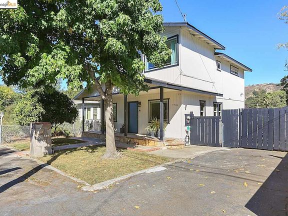 2nd image of 7740 Crest Ave