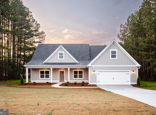 676 Starrsville Rd, Covington, GA 30014