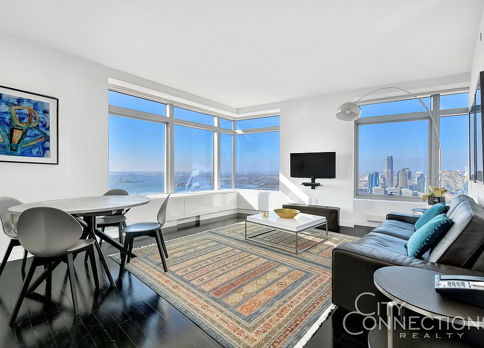 1st image of 123 Washington St APT 52A