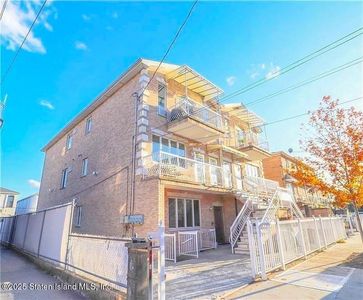 207 Bay 31 St #3B, Brooklyn, NY, 11214