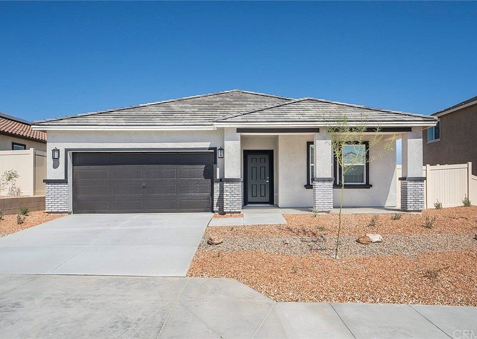 1st image of 16878 Desert Star St
