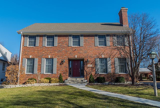 1st image of 4633 Woodland Ave