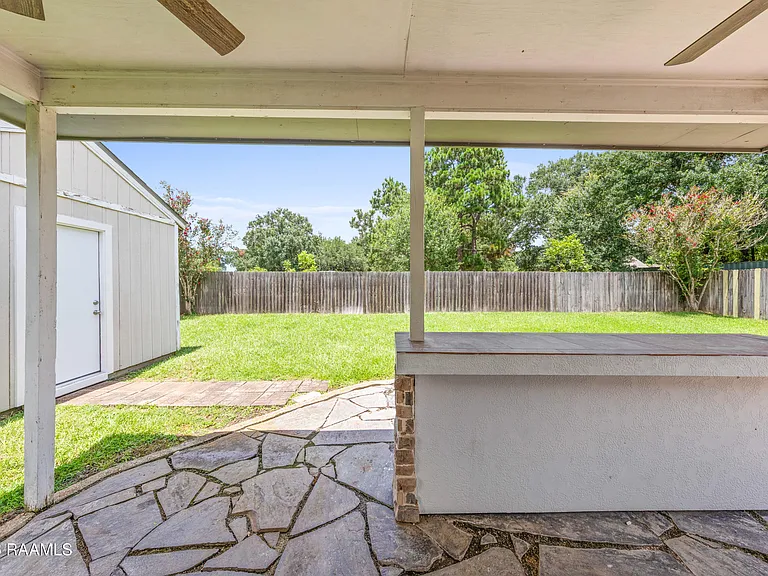 412 Crest Cir — Photo 27