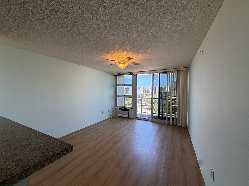 1315 Kalakaua Ave #1408
