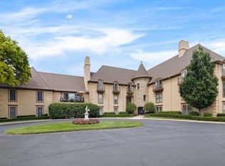 7223 Mission Rd APT 110, Prairie Village, KS 66208