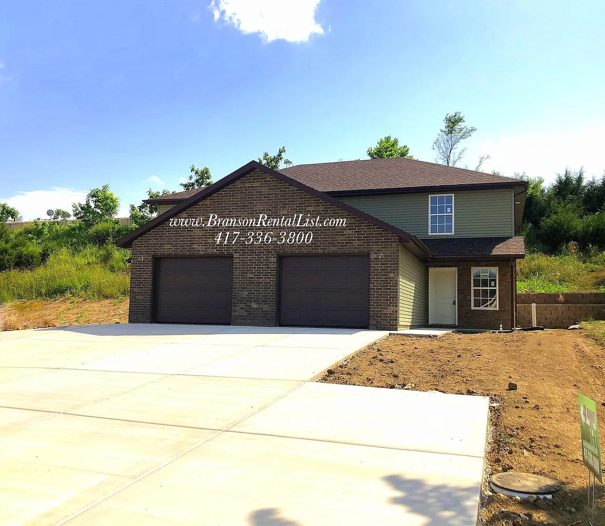3BR with 1 Car Garage - DUPLEX — Photo 1