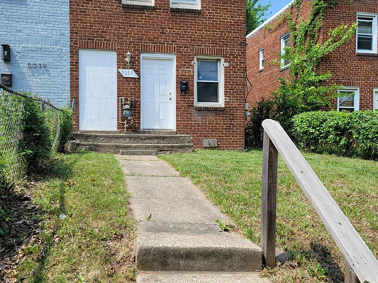 5037 Benning Rd SE — Photo 2