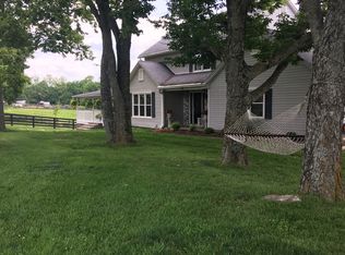 395 Cedar Lake Rd, Versailles, KY 40383
