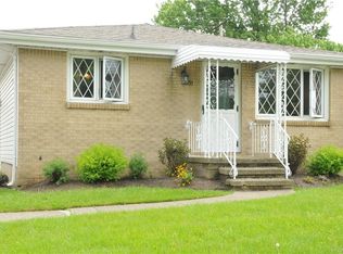 51 Gabrielle Dr, Buffalo, NY 14227