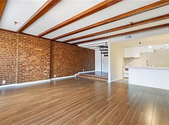 5th image of 525 Conti St APT 3