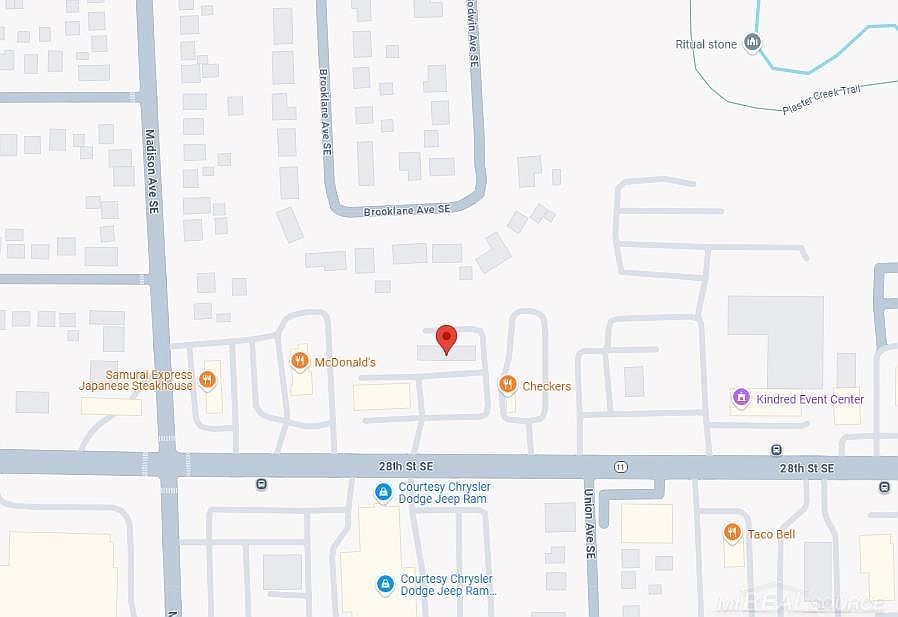 2nd image of 435 28th St SE