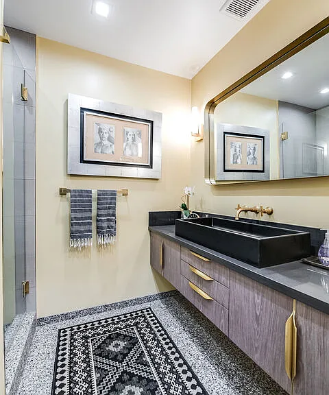 4635 Clybourn Ave — Photo 30