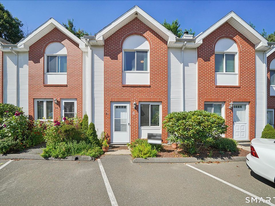 1st image of 585 Park Road #2-3