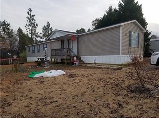 2323 N Meadows Loop, Randleman, NC 27317