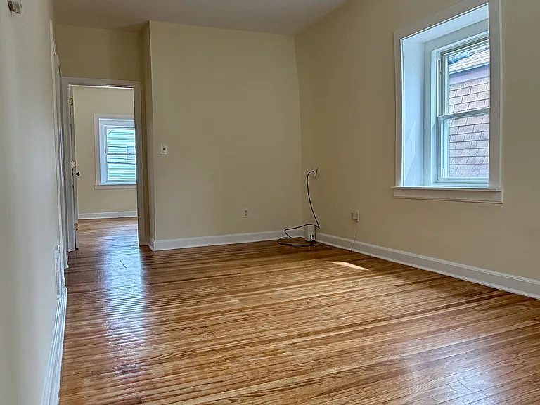 44 Everett St #2 — Photo 6
