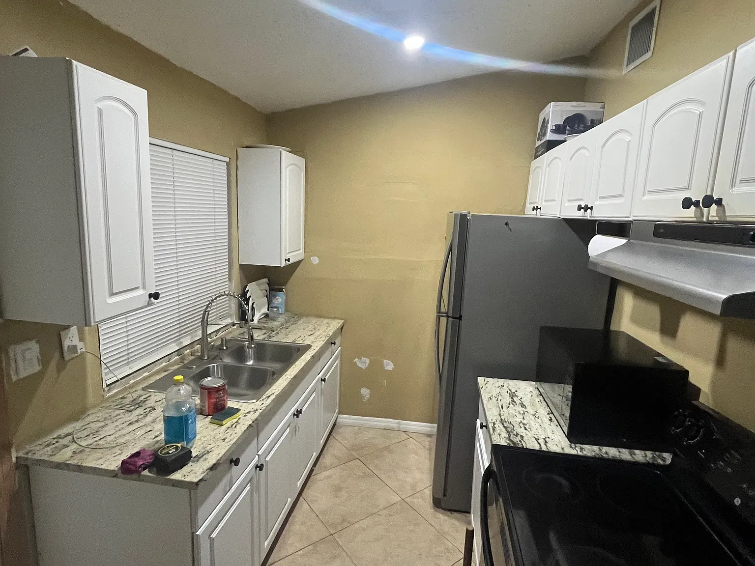 3 bed, 1200 sqft, $2,700 — Photo 4