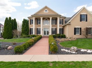 2008 Longwood Ln, Bloomington, IL