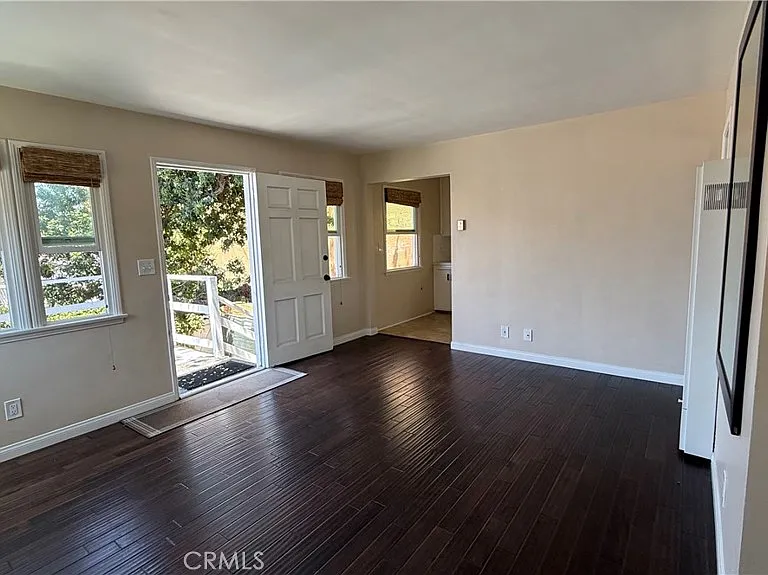 612.5 Narcissus Ave — Photo 7